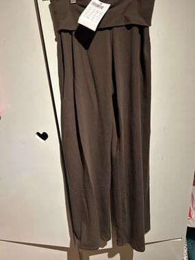 Brandy Melville  Priscilla Pants